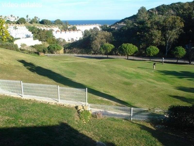 La Duquesa Reihenhaus direkt auf dem Golfplatz zum Kauf Haus kaufen