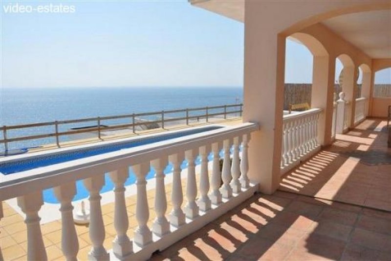 Punta Chullera Villa mit herrlichem Meerblick, 300 Meter vom Strand Haus kaufen