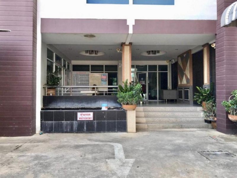 Nakhonratchasima Ein Appartementhaus voll vermietet in der Stadt, 7% Gewerbe kaufen
