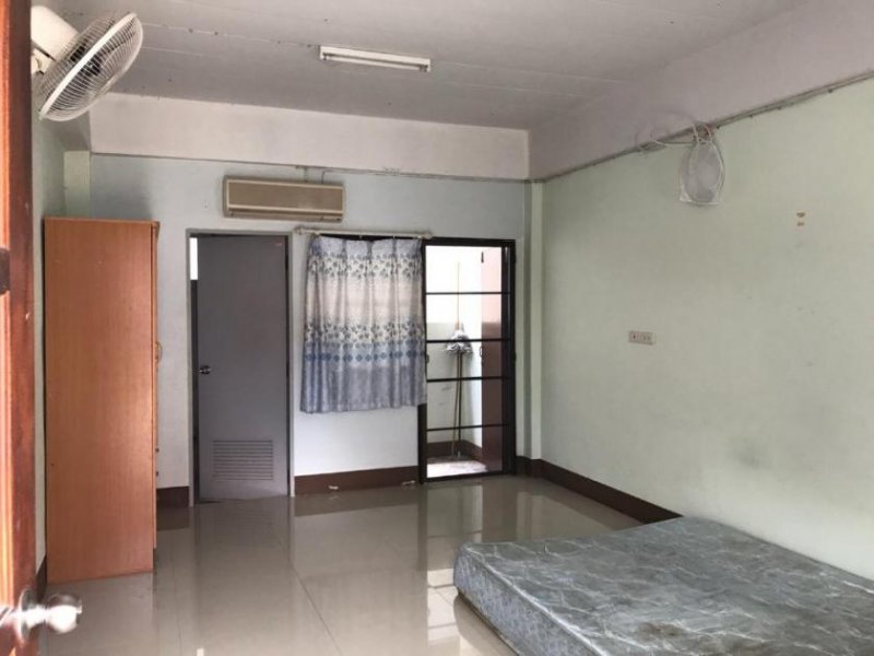 Nakhonratchasima Eine Appartementhausanlage in der Stadt Gewerbe kaufen