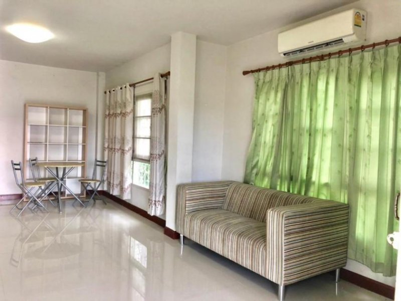 Nakhonratchasima Villa im europäischen Stil in Korat, Südwest Haus kaufen