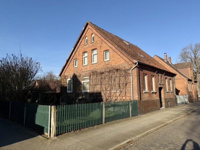 Hannover Charmanter Denkmalschutz für Ihre Wohnträume mit Potenzial Haus kaufen