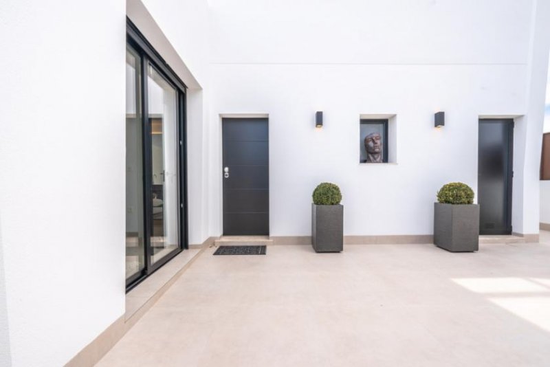 Roldán Schöne moderne Villa Haus kaufen