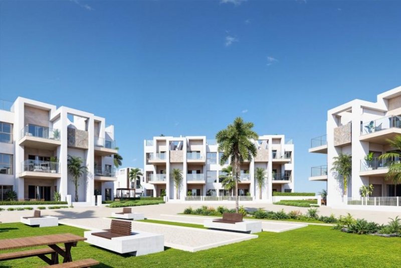 Los Alcázares Wohnungen mit 3 Schlafzimmern, Tiefgaragenstellplatz und Gemeinschaftspool in einer wunderschönen Golfanlage und nur 500 m vom
