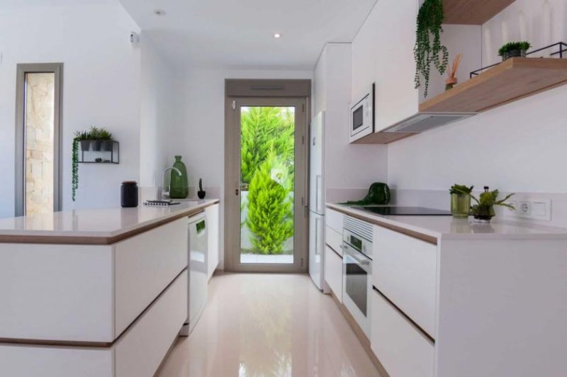 Los Alcázares Wunderschöne Key Read und möbelierte Villa Haus kaufen