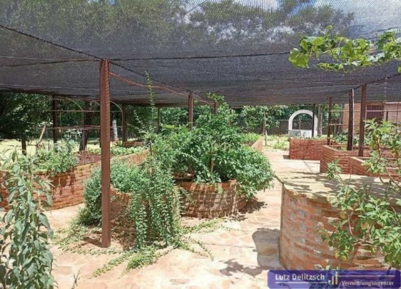 Itacurubí de la Cordillera Haus im spanischen Kolonialstil mit Pool Haus kaufen