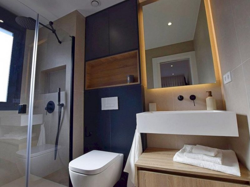 Alhama de Murcia Neubau-Villa mit Pool und Dachterrasse neben Golfplatz im Luxus-Resort Haus kaufen