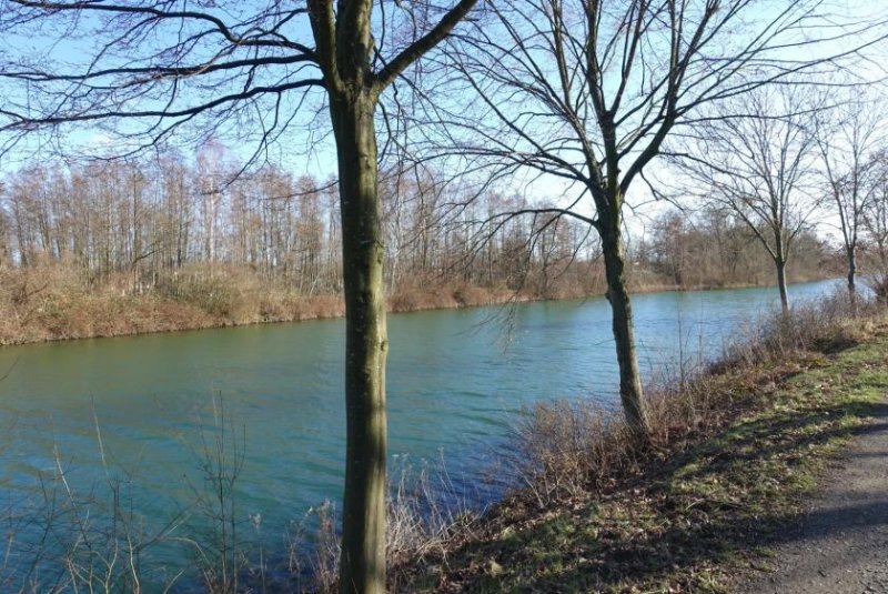 Seelze Eigentumskleingarten direkt am Zweigkanal Haus kaufen