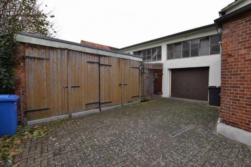 Freden (Leine) Teilvermietetes 3-Familienhaus mit Gewerbeeinheit und Nebengebäude Haus kaufen