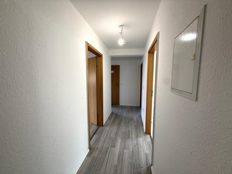Buchholz (Landkreis Schaumburg) Frisch renovierte 3-Zimmer-Eigentumswohnung mit Balkon und Stellplatz Gewerbe kaufen