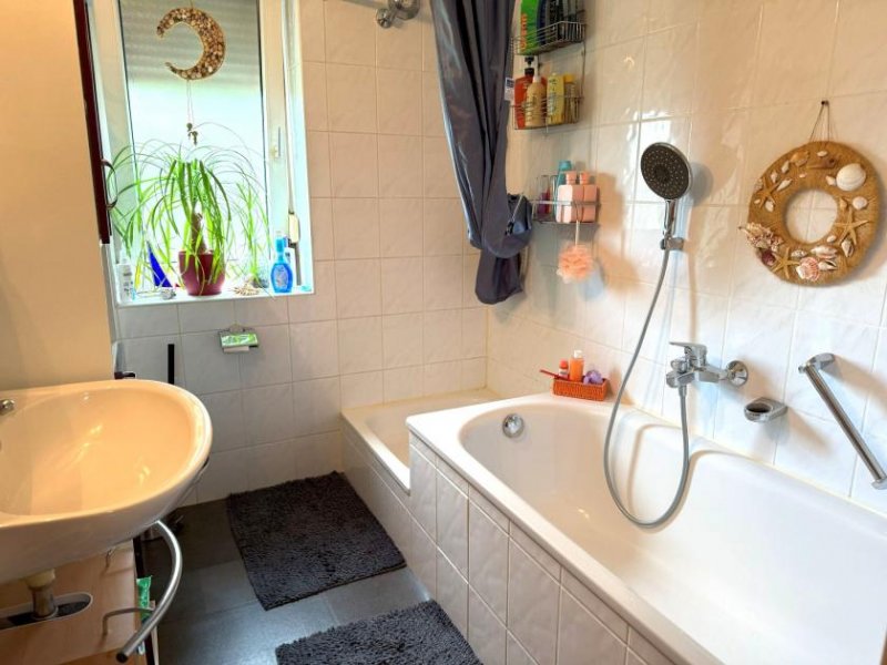 Buchholz (Landkreis Schaumburg) Gut geschnittene Eigentumswohnung mit Balkon Wohnung kaufen