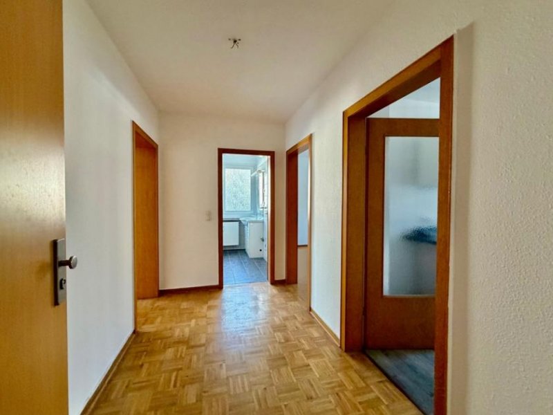 Bad Pyrmont Lichtdurchflutete Wohnung mit sonniger Loggia – attraktive Kapitalanlage oder gemütliches Zuhause Wohnung kaufen