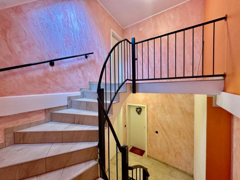 Hessisch Oldendorf Saniertes Wohn- und Geschäftshaus in der Altstadt Haus kaufen