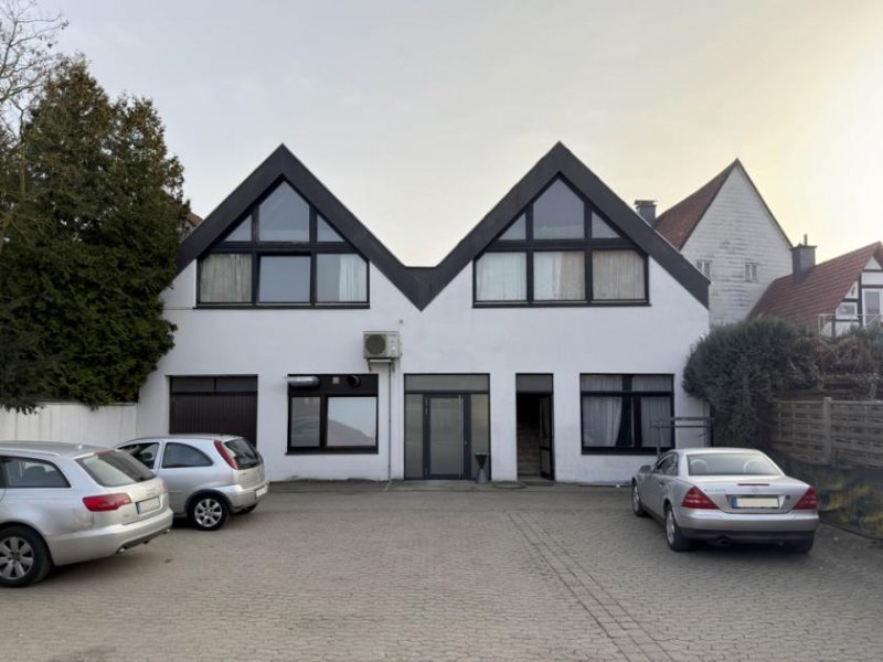 Hessisch Oldendorf Saniertes Wohn- und Geschäftshaus im Herzen von Hessisch Oldendorf Haus kaufen