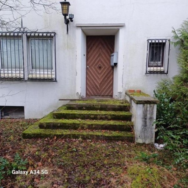 Bünde Einfamilienhaus *** renovierungsbedürftig, auf einem grißen Grundstück Haus kaufen