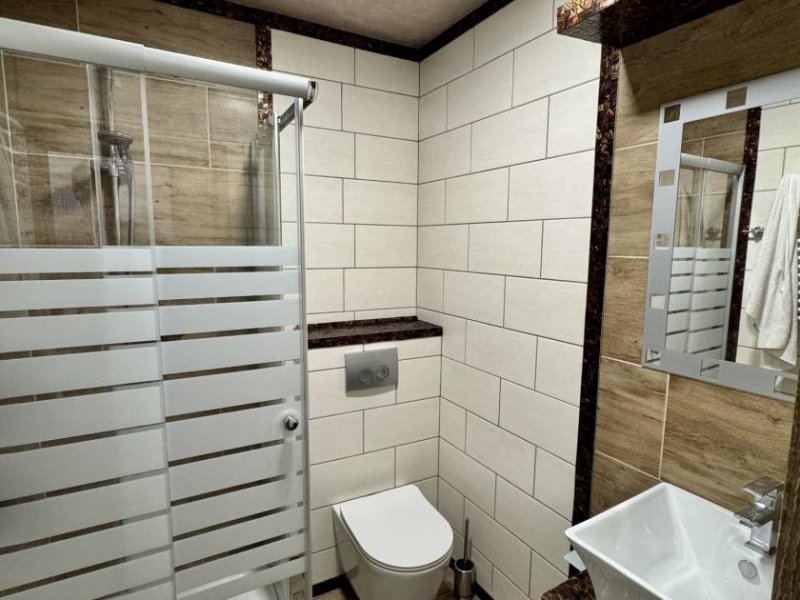 Petershagen Mehrfamilienhaus mit profitablen Ausbaumöglichkeiten Haus kaufen