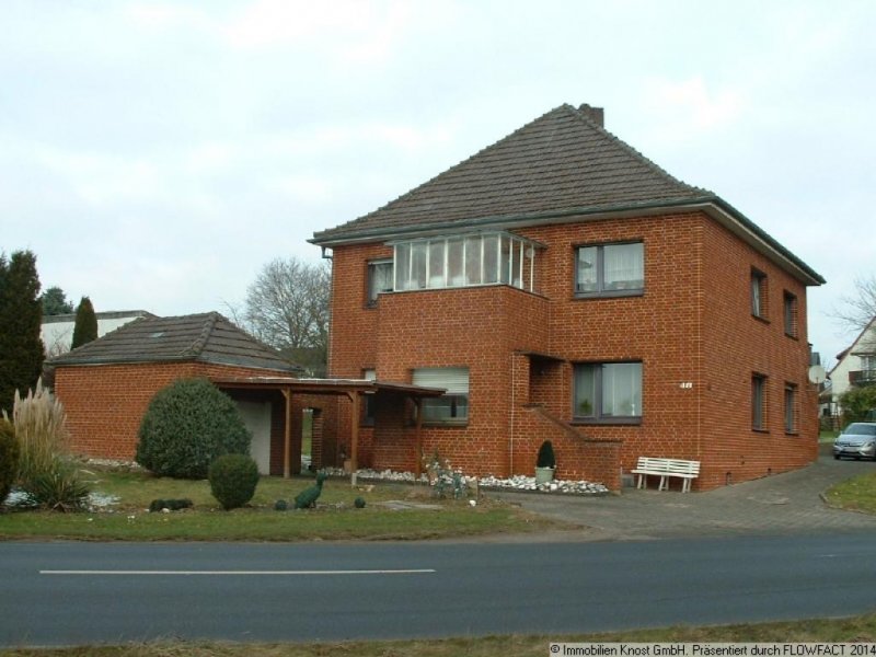 Hüllhorst ATTRAKTIVES GROSSZÜGIGES ZWEIFAMILIENHAUS in Schnathorst zu verkaufen! Haus kaufen