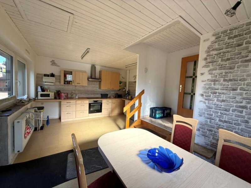 Barntrup Zentrale Lage und viel Platz für die ganze Familie - was will man mehr? Haus kaufen