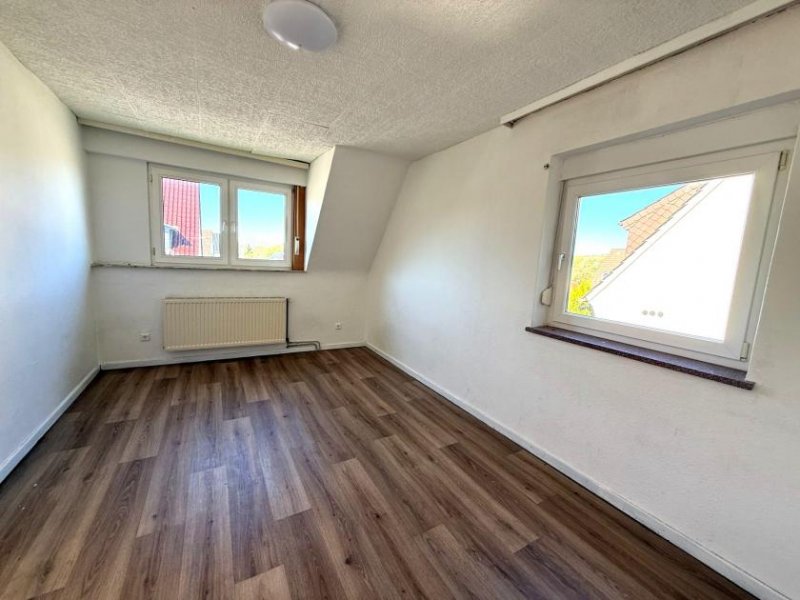 Dörentrup Großzügiges Einfamilienhaus mit Garten und Garage in gepflegter Siedlung Haus kaufen