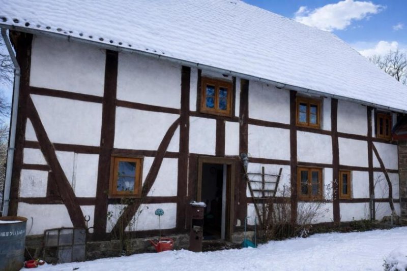 Extertal Fachwerktraum mit tollem Konzept, Terrasse, Scheune und großem Grundstück! Haus kaufen