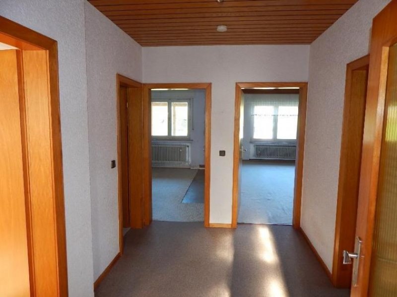 Schieder-Schwalenberg Ideal für die junge Familie - Einzug sofort möglich! Haus kaufen