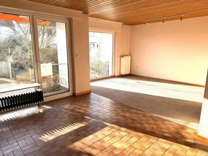 Blomberg Ihr Ruhepol in Blomberg – modernisiertes Reihenendhaus mit Gartenidylle und Teich Haus kaufen