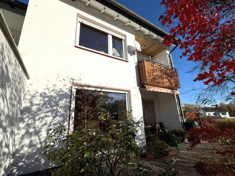 Blomberg Ihr Ruhepol in Blomberg – modernisiertes Reihenendhaus mit Gartenidylle und Teich Haus kaufen