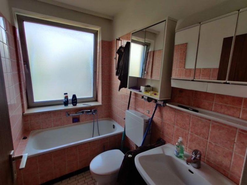 Gütersloh Vermietete zentrale 1-Zimmer-Wohnung 
mit Tiefgaragenstellplatz in Gütersloh Wohnung kaufen