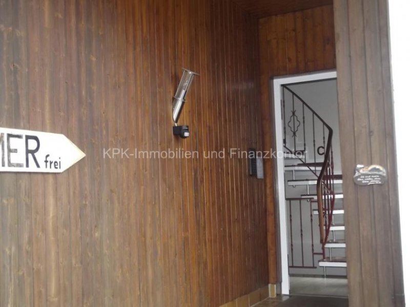 Vellmar "Drei Wohnungen, ein Zuhause: Einfamilienhaus mit hervorragenden Mietmöglichkeiten!" Haus kaufen