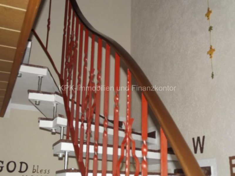 Vellmar "Drei Wohnungen, ein Zuhause: Einfamilienhaus mit hervorragenden Mietmöglichkeiten!" Haus kaufen