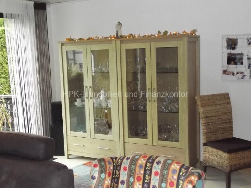 Vellmar "Drei Wohnungen, ein Zuhause: Einfamilienhaus mit hervorragenden Mietmöglichkeiten!" Haus kaufen