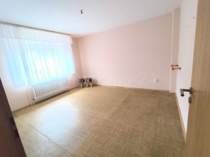 Kaufungen FREISTEHENDES EIN- ZWEIFAMILIENHAUS IN GUTER LAGE! ++ INKL. DOPPELGARAGE ++ Haus kaufen