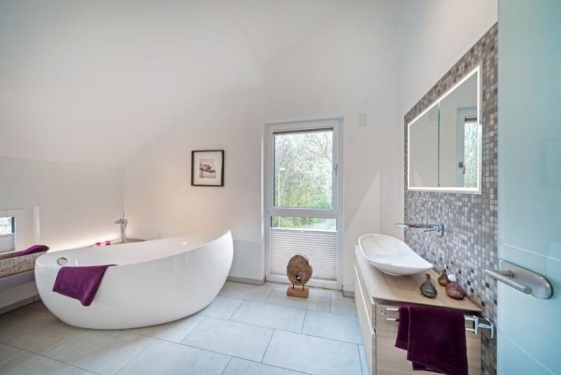 Grebenstein DEIN ZUHAUSE. DEIN MOMENT. DEIN PREISVORTEIL. OKAL. Haus kaufen