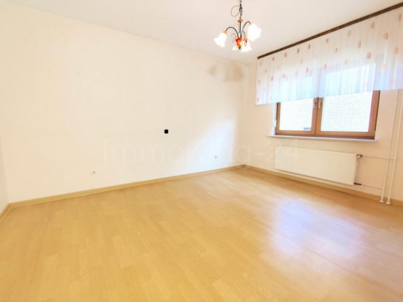 Breuna ++ FREISTEHENDES EINFAMILIENHAUS MIT VIELEN DETAILS IN GUTER LAGE!! ++ Haus kaufen