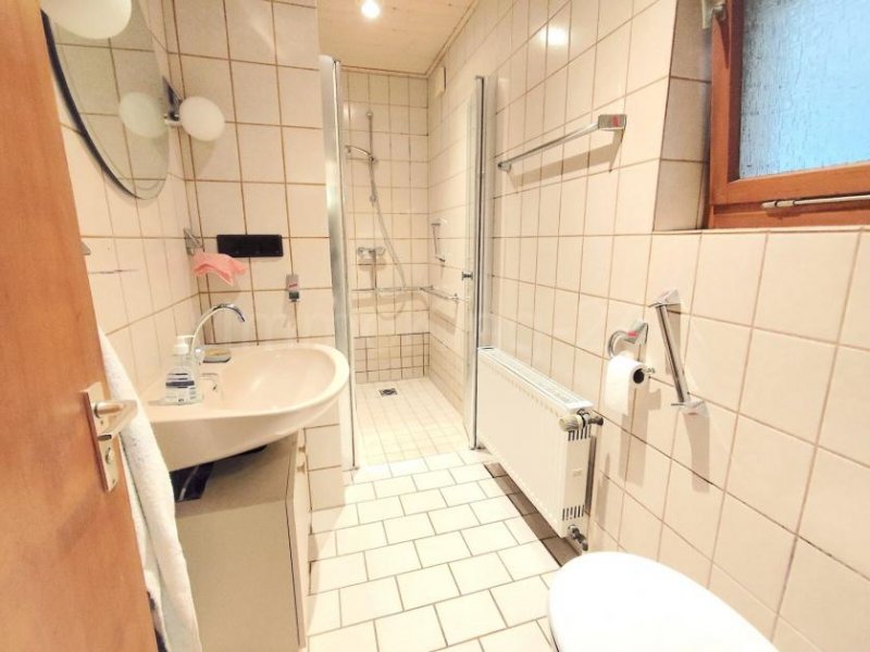 Breuna ++ FREISTEHENDES EINFAMILIENHAUS MIT VIELEN DETAILS IN GUTER LAGE!! ++ Haus kaufen