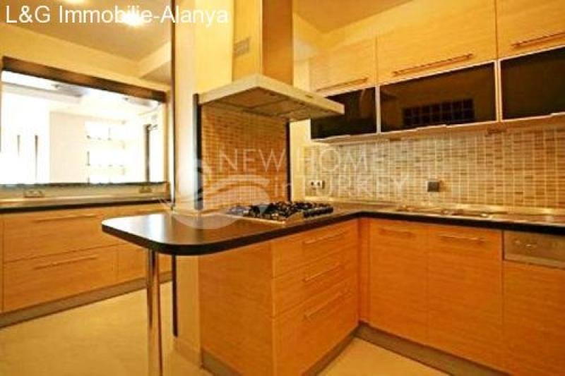 Istanbul Luxus Villen in einer exklusiven Umgebung zu verkaufen. Haus kaufen