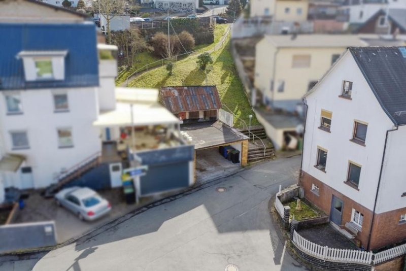 Bad Endbach ++ KRAG Immobilien ++ Kompaktes Wohnhaus mit zwei Küchen und Entwicklungschance für Anleger ++ Haus kaufen