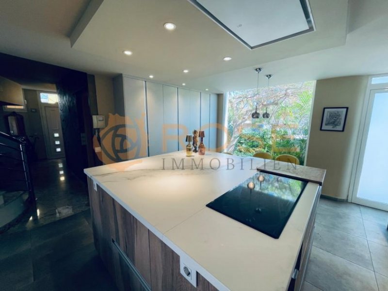 Playa del Ingles Außergewöhnliche Stadtvilla mit Pool zu verkaufen Haus kaufen