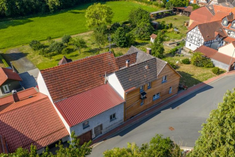 Lohra ++ KRAG Immobilien ++ Viel Platz für Wohnen & Beruf: Saal, Werkstatt, Keller, Garten, Balkon, provisionsfrei Haus kaufen