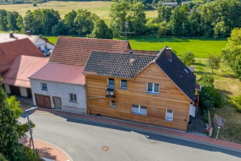 Lohra ++ KRAG Immobilien ++ Viel Platz für Wohnen & Beruf: Saal, Werkstatt, Keller, Garten, Balkon, provisionsfrei Haus kaufen