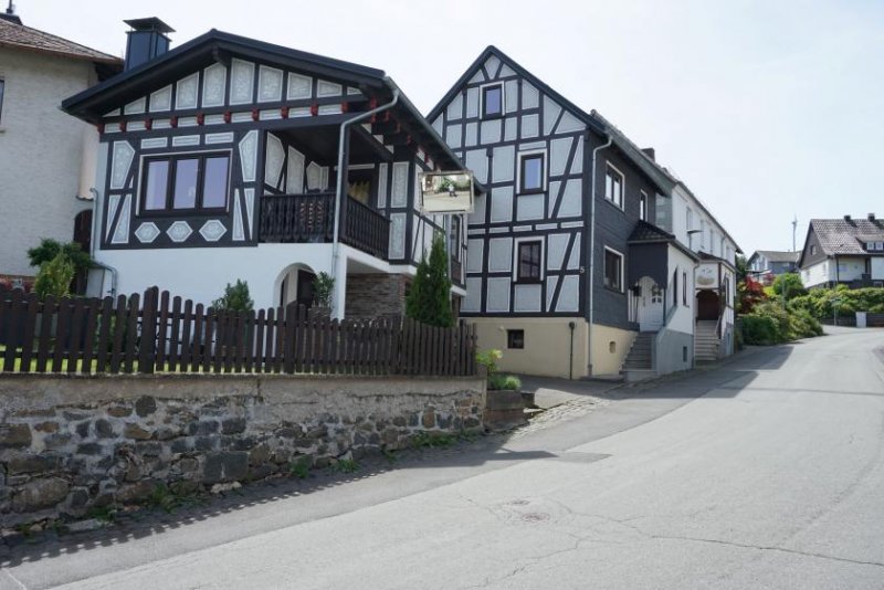 Dautphetal Großzügiges und komfors Einfamilienhaus in Dautphetal Haus kaufen