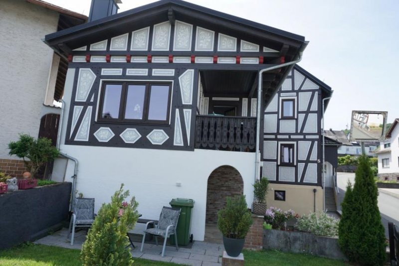 Dautphetal Großzügiges und komfors Einfamilienhaus in Dautphetal Haus kaufen