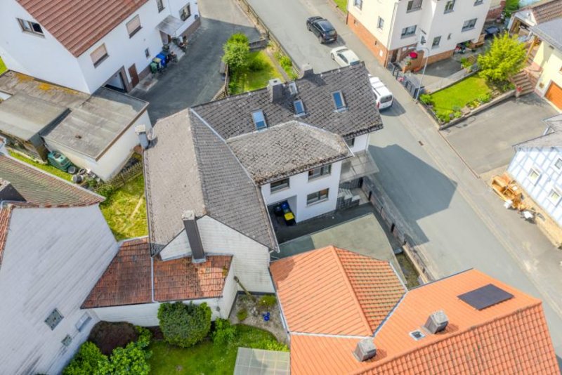 Dautphetal ++ KRAG Immobilien ++ Wohnen und Arbeiten auf einem Grundstück mit Büro und Garage ++ Haus kaufen