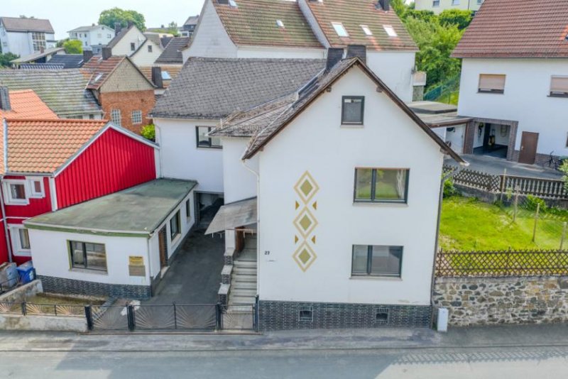 Dautphetal ++ KRAG Immobilien ++ Wohnen und Arbeiten auf einem Grundstück mit Büro und Garage ++ Haus kaufen