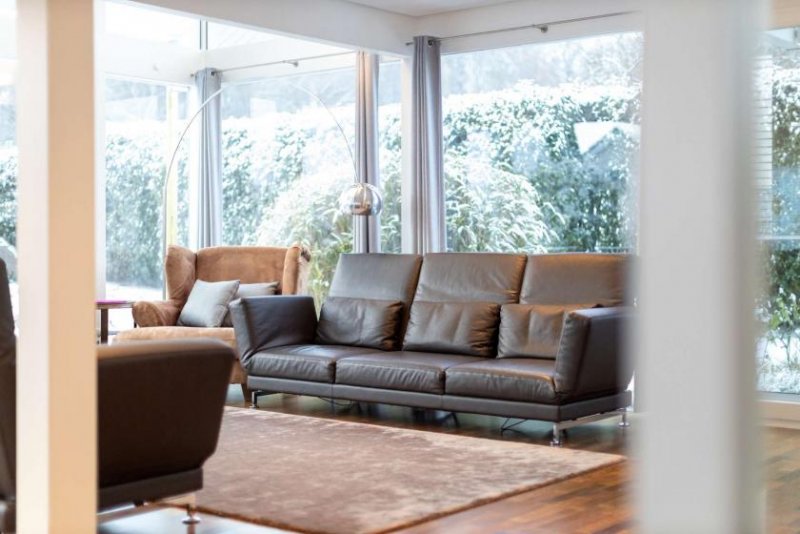 Lich Hochwertige Design-Villa am Ortsrand Haus kaufen