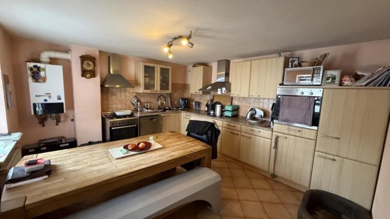 Münzenberg Ein Zuhause mit Charme, Geschichte und viel Platz zum Leben Haus kaufen