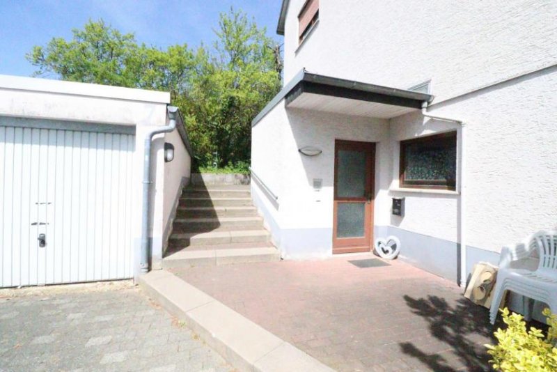 Rockenberg WRS Immobilien - Rockenberg - MFH mit 9 Einheiten + 6 Einzelgaragen - Renditesteigerung auf 4,94 % Gewerbe kaufen