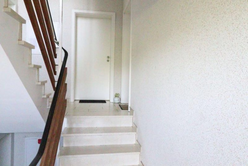 Rockenberg WRS Immobilien - Rockenberg - MFH mit 9 Einheiten + 6 Einzelgaragen - Renditesteigerung auf 4,94 % Gewerbe kaufen