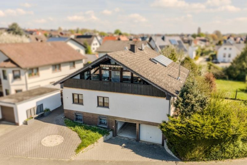Wetzlar ++ KRAG Immobilien ++ Für die große Familie: mit Garten, Garage, Stellplätze, Terrasse und Balkon Haus kaufen