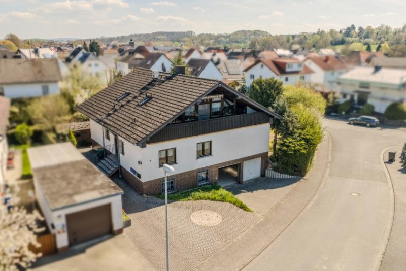 Wetzlar ++ KRAG Immobilien ++ Für die große Familie: mit Garten, Garage, Stellplätze, Terrasse und Balkon Haus kaufen